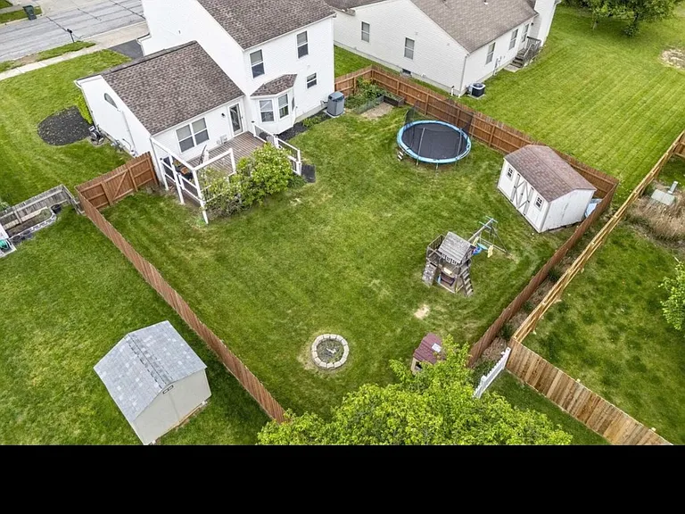 9053 Longstone Dr — Photo 5