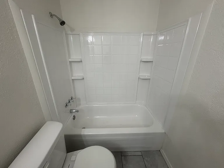 1321 W Pittsburg St — Photo 14