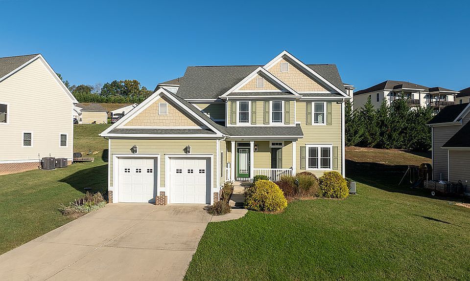 1st image of 331 Windsor Dr