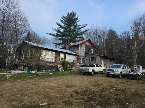 933 Burroughs Road, Kirby, VT 05824