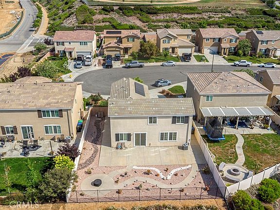 4th image of 1032 Marigold Ct