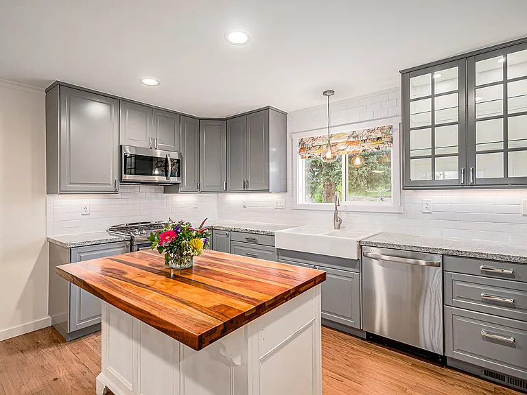 All stainless steel appliances