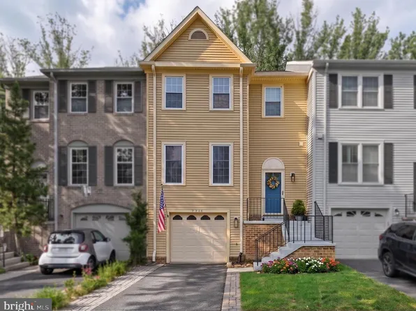 7716 Shootingstar Dr, Springfield, VA 22152