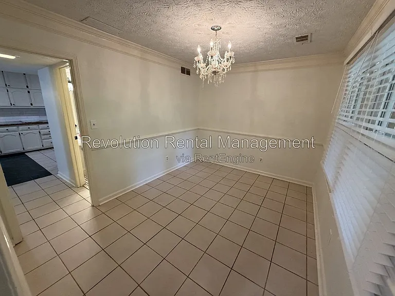 115 Hickory Ave — Photo 6