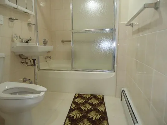 Rented by Hakeem Shahid, LREB | media 11