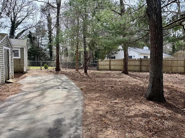 351 Swift Ave — Photo 24