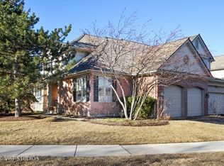 1816 Westleigh Dr, Glenview, IL 60025