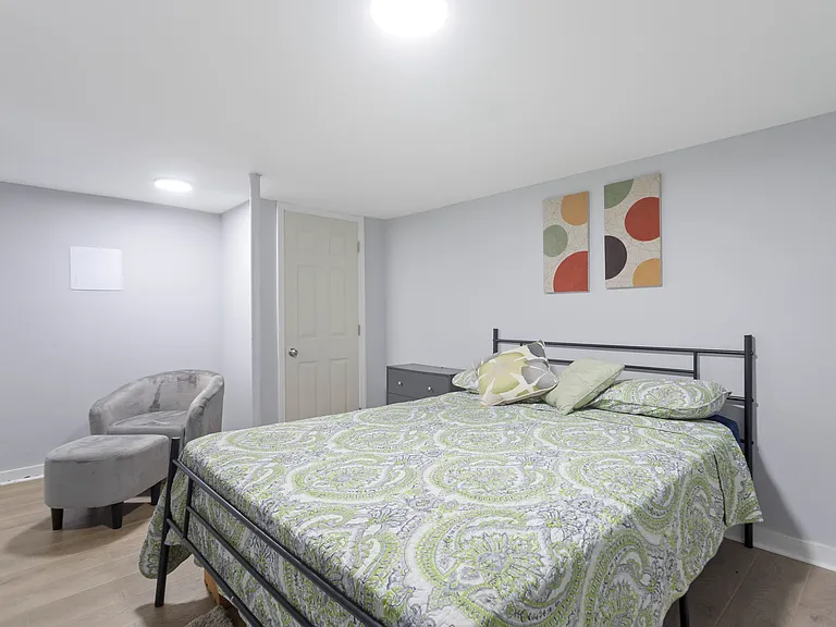 537 W Lake Ave NW #B — Photo 6
