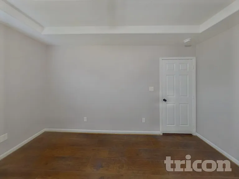 10951 Royal Forest Dr — Photo 9