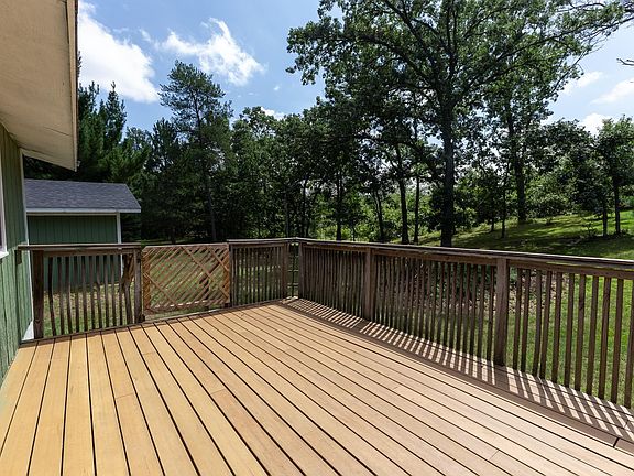 3rd image of 1819 Castlewood Rd
