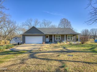 450 Elmwood Ln, Noel, MO 64854