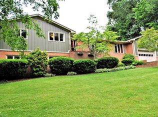 7300 Woodland Way, Radford, VA 24141
