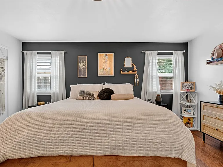 2409 Emerson Ct — Photo 32