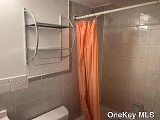 3rd image of 82-30 Parsons Blvd #1