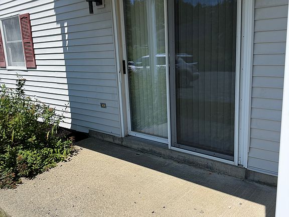 4th image of 826 State St #1