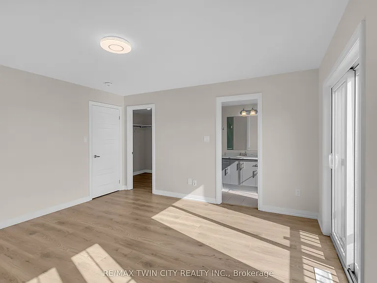 677 Park Rd N #17 — Photo 30