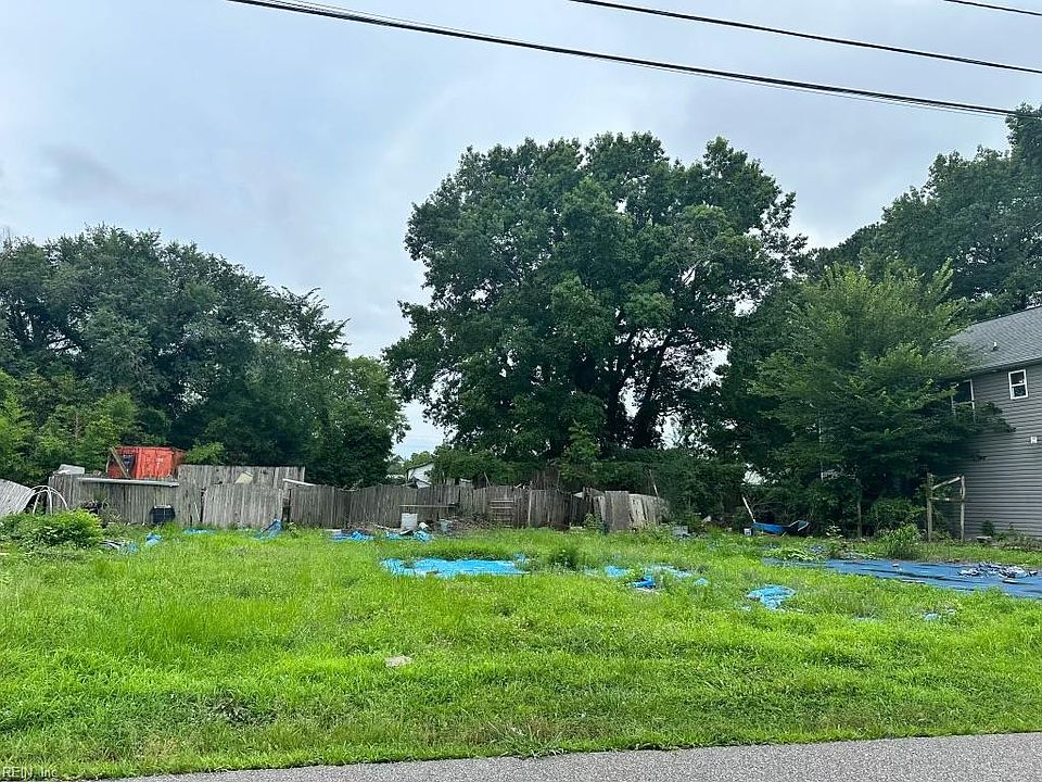 2nd image of 3001 Smithfield Rd