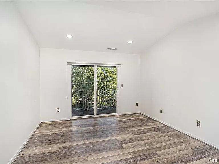 13439 Forest Ridge Blvd — Photo 9