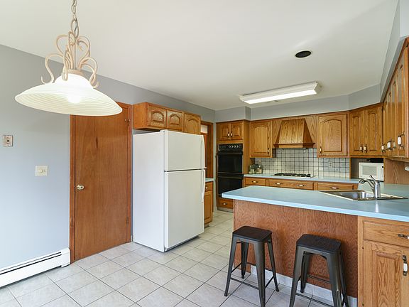 Kitchen / Breakfast Room