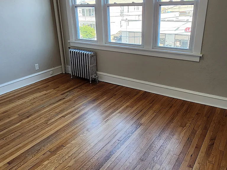620 N Pearl St #4 — Photo 6