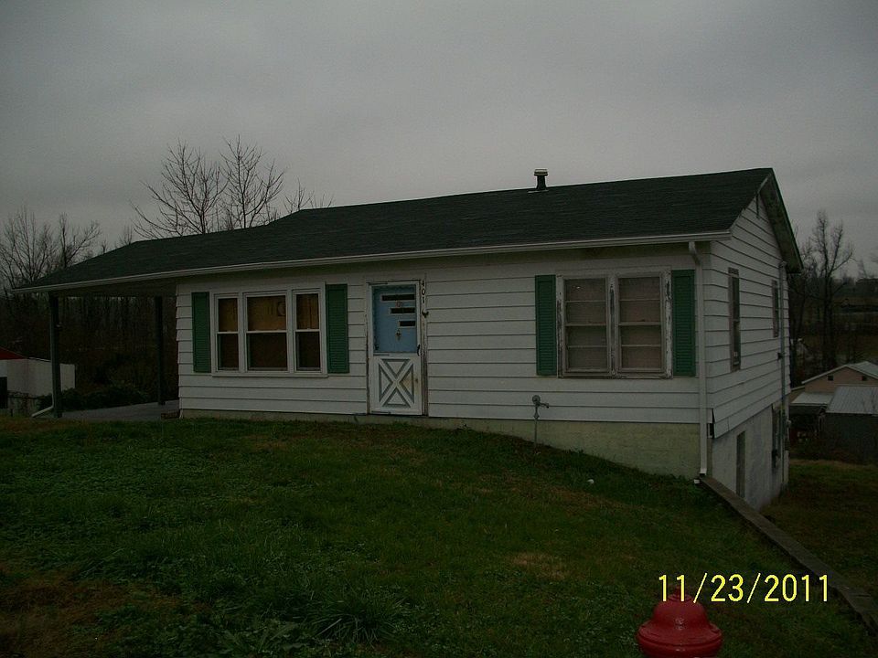 1st image of 401 S 1st St