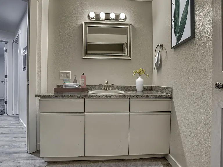 The Pines Apartments — Photo 26