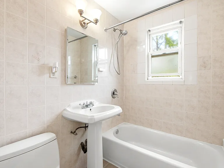 6799 Exeter St — Photo 14