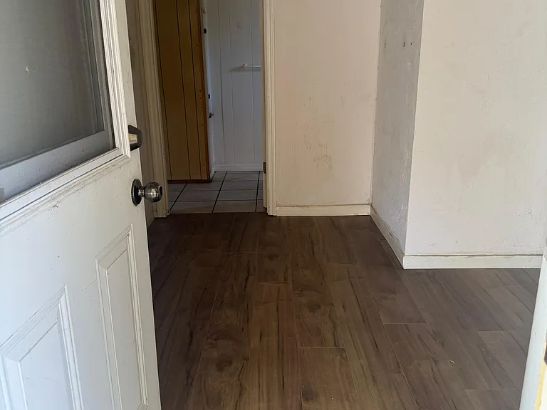 308 Violet Ln — Photo 15