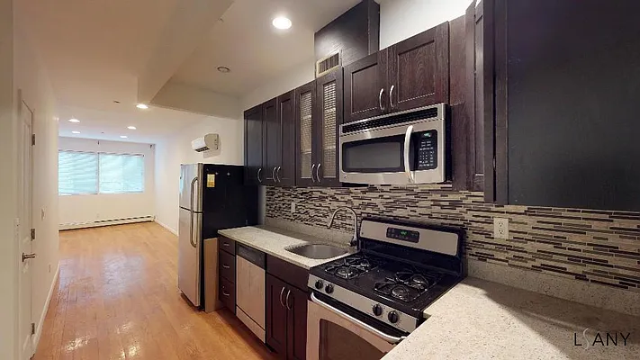 Rented by LandSeair Real Estate Group | media 3