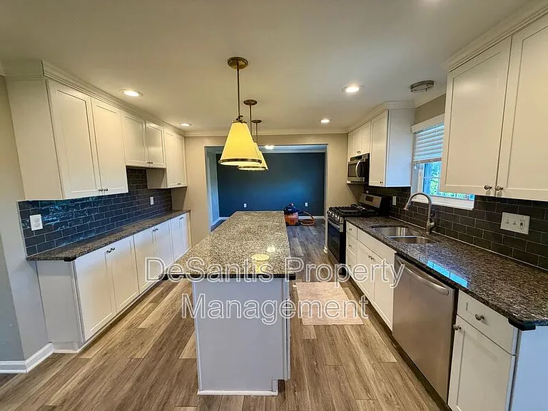 5043 Julia Ln — Photo 14