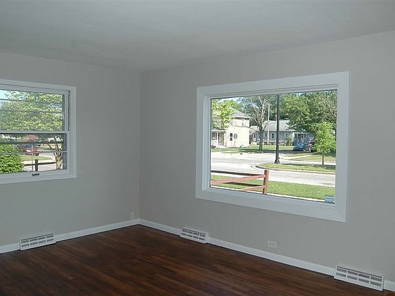 4th image of 2531 Milburn Blvd