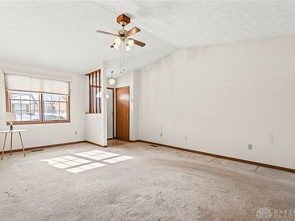 4th image of 1856 Carol Dr