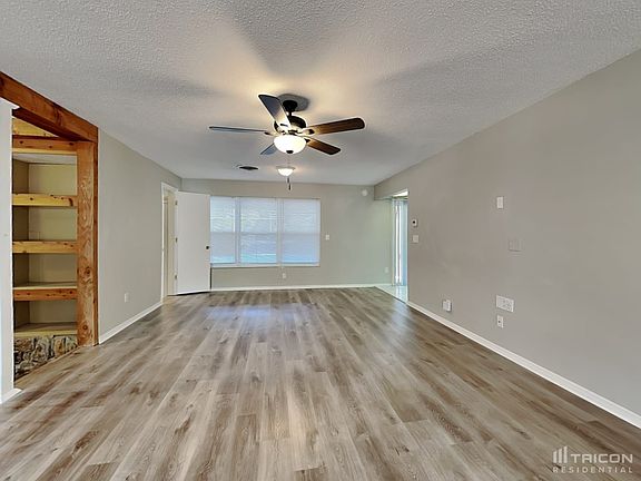 4th image of 1488 Pine Brook Dr