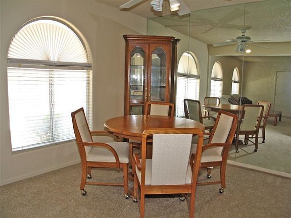 5th image of 3181 Pinehurst Dr APT B