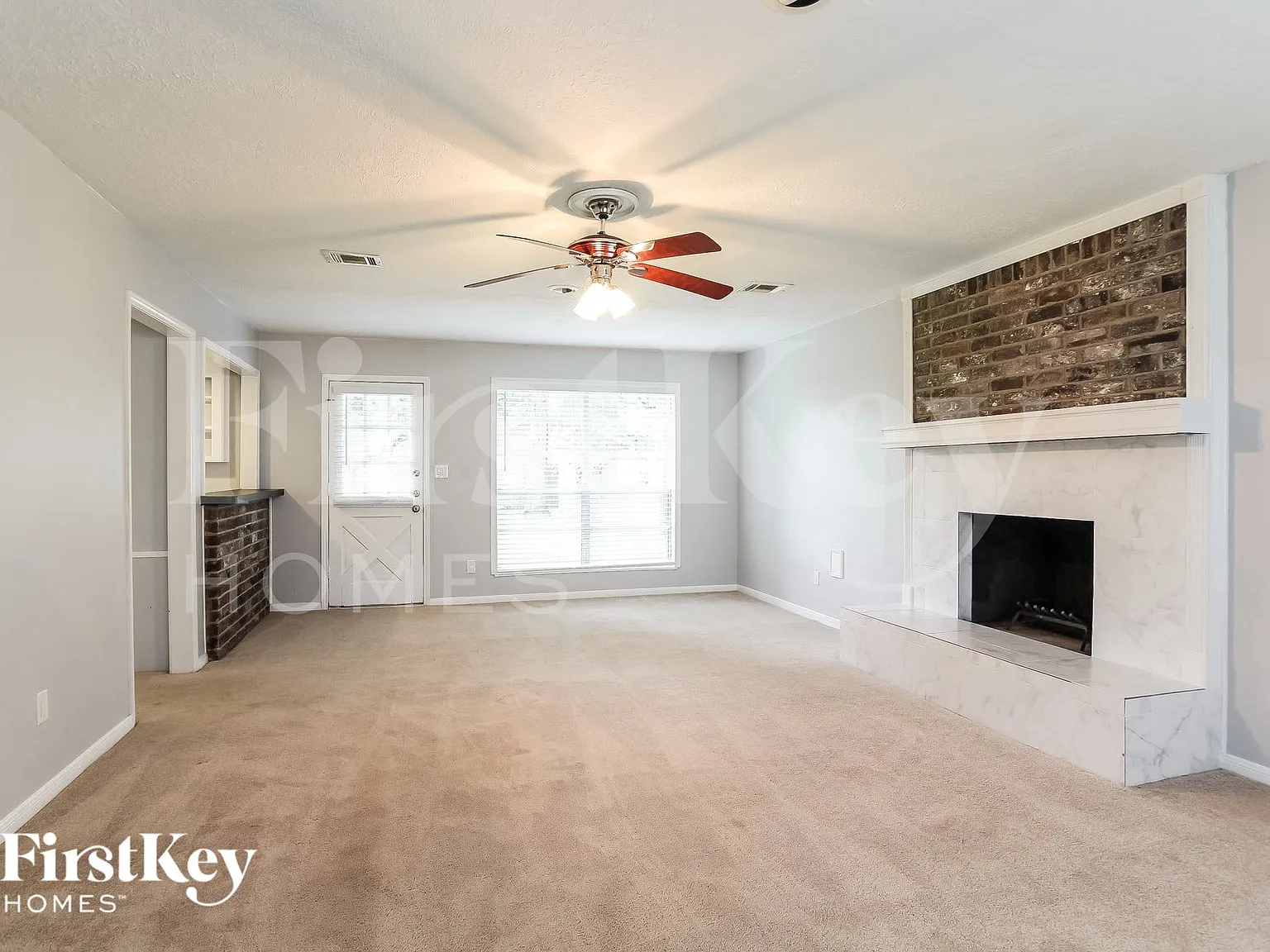 4 bed, 2.5 bath, 2756 sqft, $2,760 — Photo 3