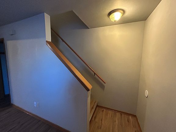 5th image of 425 E Monroe Ave #425