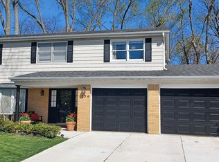 1234 Pam Anne Dr, Glenview, IL 60025
