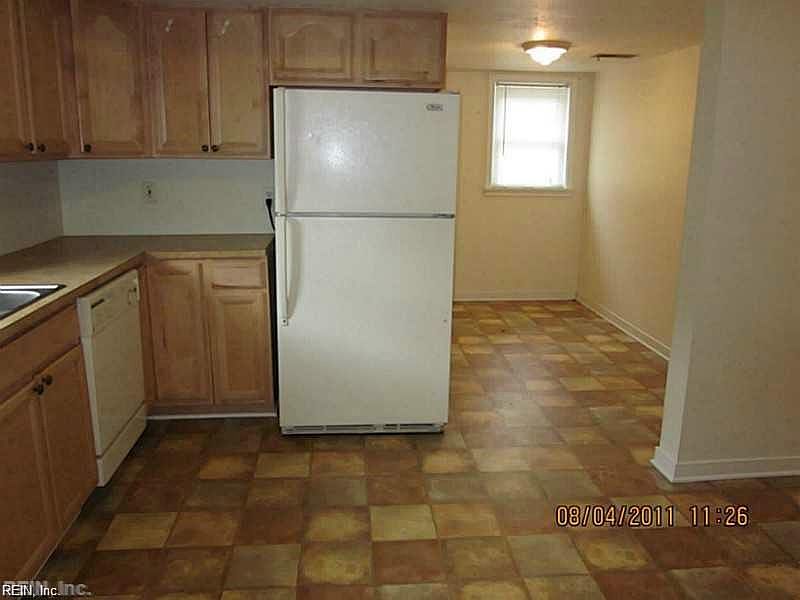 2nd image of 1439 George Washington Memorial Hwy