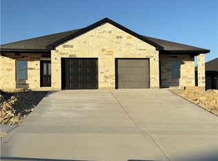 114 Leon Ln, Copperas Cove, TX 76522