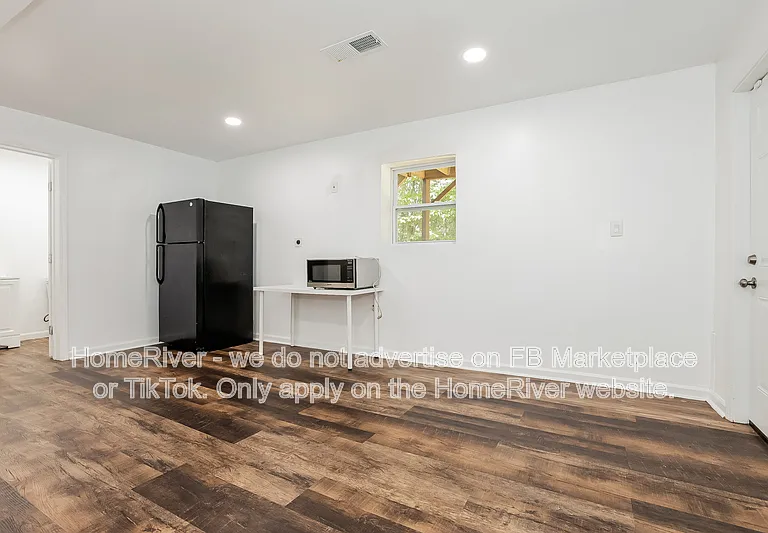6383 Cardiff Ln — Photo 6