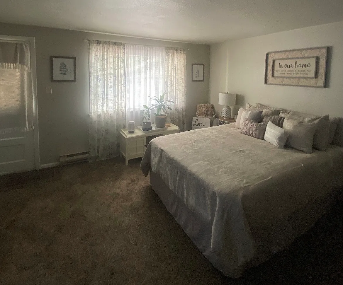 Studio, 450 sqft, $1,195 — Photo 2