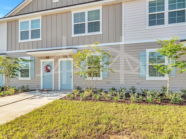 8356 Zenith Cir #1 — Photo 1