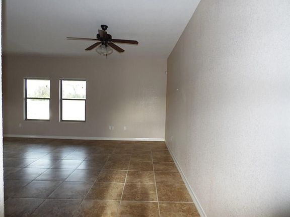 4th image of 510 Villas Del Valle Rd
