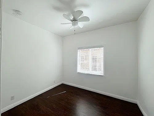 1272 N Ardmore Ave — Photo 4