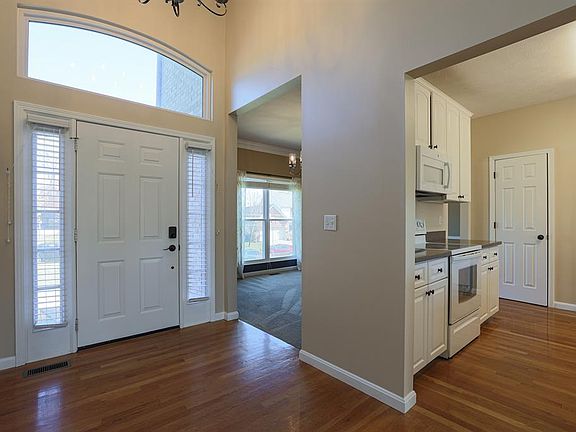 3rd image of 3867 W Sudbury Ct