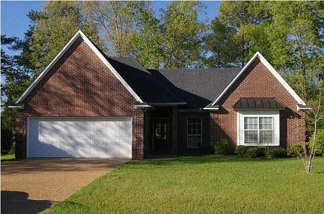 1st image of 704 Forest Woods Dr