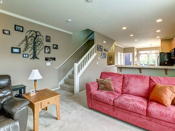 4th image of 1407 NE Lockheart Ln