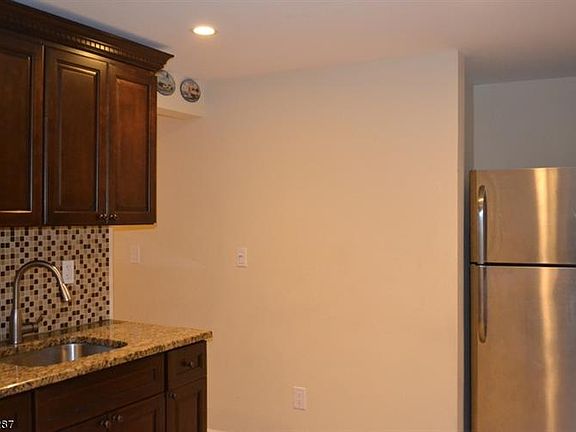 2nd image of 372 Bradford St #2