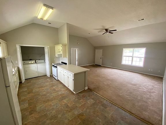 2nd image of 439 Beauregard Cir