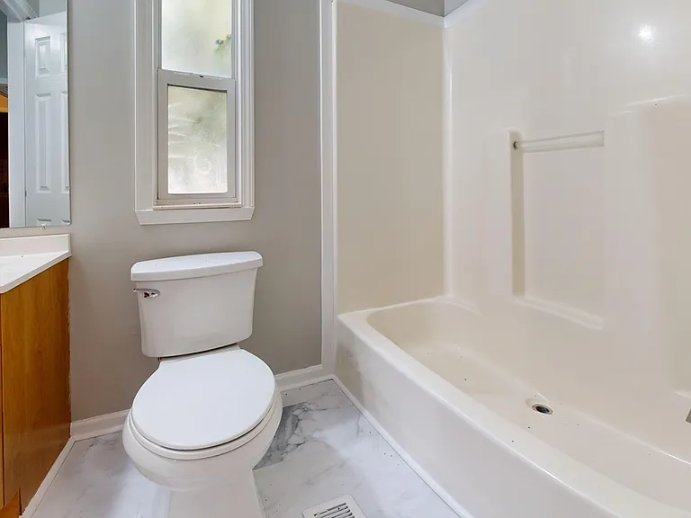 6498 Central Ave — Photo 10